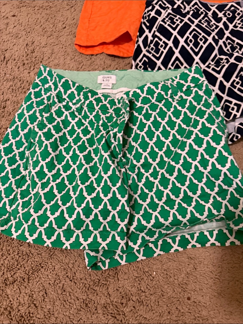 Crown and Ivy size 2 shorts bundle - Picture 3 of 5